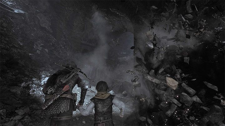 Avoid the places where rats appear (example in the picture) by quickly turning left or right - A Plague Tale Requiem: Chapter 11, Open the gate - walkthrough - Chapter 11 - The Cradle of Centuries - A Plague Tale Requiem Guide, Walkthrough