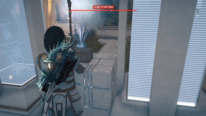 There is a chest between the columns in the center of the room - AC Odyssey Fate of Atlantis: Insight of the Titan, Perception of Hermes - Perception of Hermes - Assassins Creed Odyssey Guide