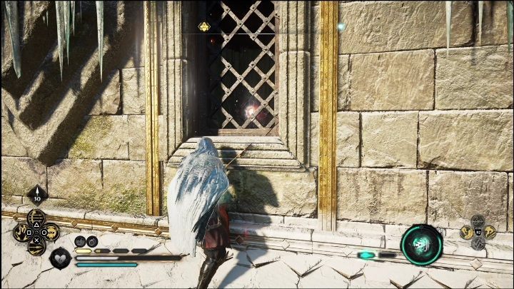 If you want to access the item chest you first need to climb to the roof covered with snow - AC Valhalla Dawn of Ragnarok: Gear (Vangrinn) - list of all - Vangrinn - Assassins Creed Valhalla Guide and Walkthrough