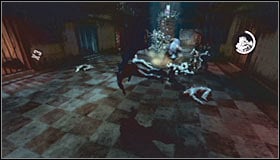 During the initial phase of this battle you should focus your attention on avoiding mutant attacks by performing successful jumps - Walkthrough - Penitentiary #2 - FINALE - Walkthrough - Batman: Arkham Asylum Game Guide & Walkthrough