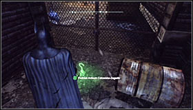Batman should not only fly through the gate before it closes again, but also break through a floor fragment #1 - Batman trophies (25-36) | Park Row - Park Row - Batman: Arkham City Game Guide