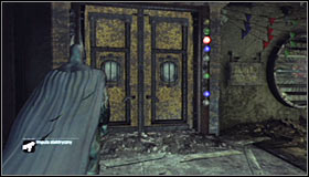 Look for a higher ledge onto which you can get with the Grapnel Gun - Hot and Cold | Side missions - Side missions - Batman: Arkham City Game Guide