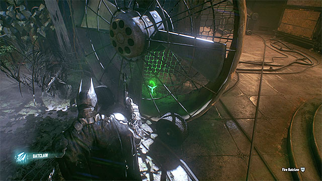 Catch the trophy only after the fan stops - Riddler trophies in the Panessa Studios (11-21) | Collectibles - Pannesa Film Studios - Collectibles - Pannesa Film Studios - Batman: Arkham Knight Game Guide & Walkthrough