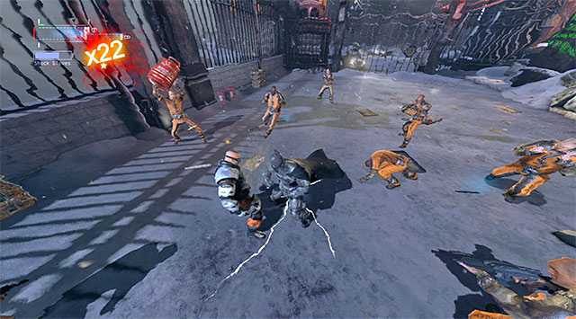 Use the gloves to attack the best equipped enemies - Stop the Joker | Main storyline - Main storyline - Batman: Arkham Origins Game Guide