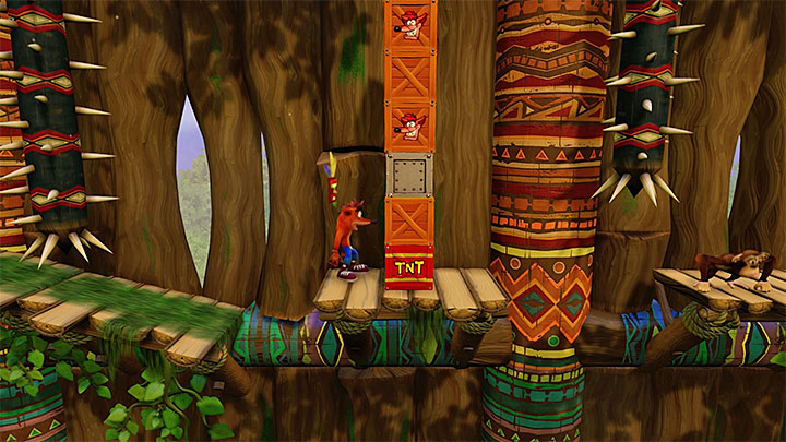 Continue your journey while avoiding spikes and flames - Crash Bandicoot N. Sane Trilogy: Native Fortress - Crash Bandicoot N. Sane Trilogy: Crash Bandicoot - N. Sanity Island - Crash Bandicoot N. Sane Trilogy Game Guide