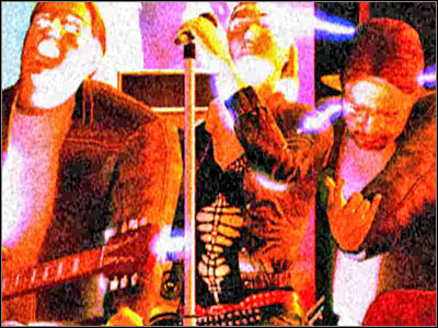 Just as before, you will be able to talk to your partner before proceeding with the evaluation - Case 3 - final - Case 3 - Shock Rock - Crime Scene Investigation: Hard Evidence - Game Guide and Walkthrough