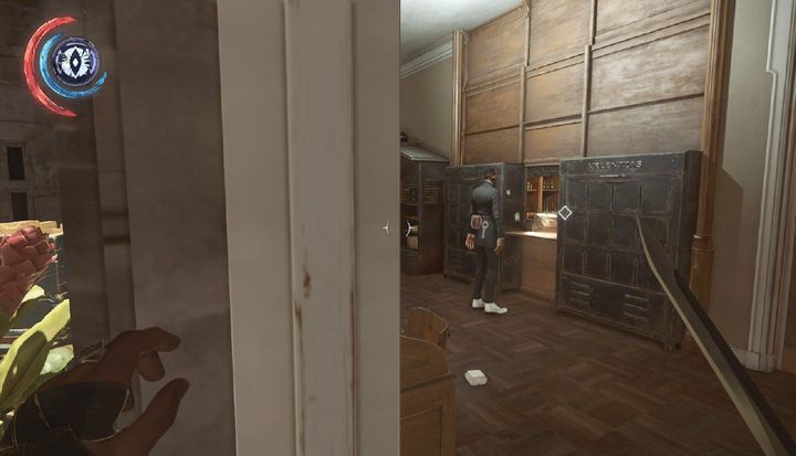 An oblivious shopkeeper. - Find the entrance to the Grand Palace | Mission 8 - Mission 8 - The Grand Palace - Dishonored 2 Game Guide