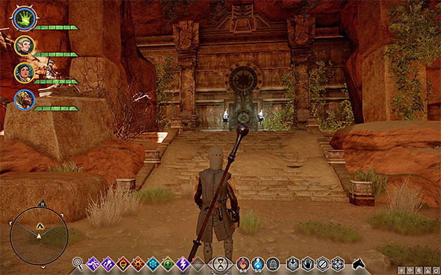 The temple door swings open after you use the shards - Dragon Age Inquisition: Hidden areas in The Forbidden Oasis - The Forbidden Oasis - Dragon Age: Inquisition Game Guide & Walkthrough