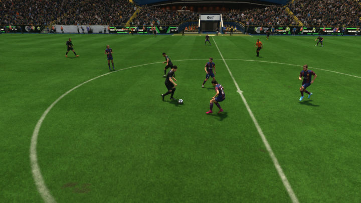 Most AI-controlled players are good at defending, but sometimes you will have to take control of your own players to stop the opponent's action - EA Sports FC 24: Tips and tricks - EA Sports FC 24: Basics - EA Sports FC 24 - game guide