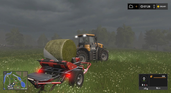 A wrapper in action. - Grass and bales of hay | Descriptions of equipment - Descriptions of equipment, instructions and tips - Farming Simulator 17 Game Guide