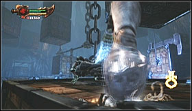 During the second phase the fight will be almost identical, apart from a new enemy move - Walkthrough - The Caverns part 2 | Walkthrough - Walkthrough - God of War 3 Game Guide & Walkthrough