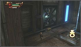 After the fight ends, move on to the next room, open the power-up chest found there [ - Walkthrough - The Labyrinth | Walkthrough - Walkthrough - God of War 3 Game Guide & Walkthrough