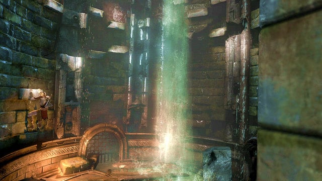After picking it up, go to the left wall and start climbing - Walkthrough - Chapter 2: Sewer - God of War: Ascension - Game Guide and Walkthrough