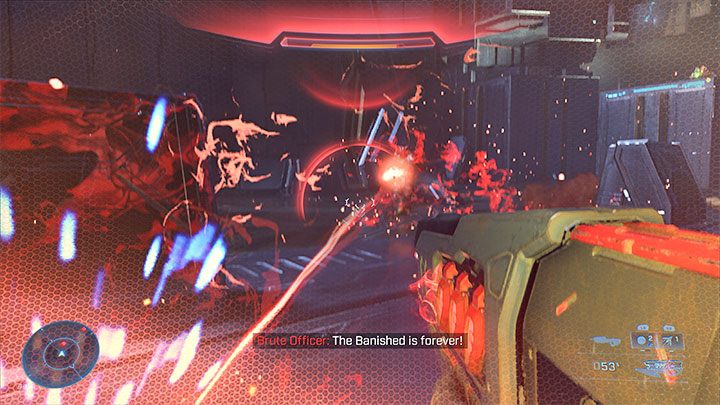 In each of the fights, you have to keep an eye on Master Chief's shield bar to react when it is mostly or completely exhausted - Halo Infinite: Combat, weapons and ammunition - Basics - Halo Infinite Guide