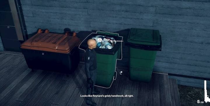 In the first mission, the initial smuggling location is a rubbish bin. - Hitman 2: Smuggling useful items - how to do it? - FAQ - Hitman 2 Guide