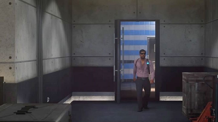 A love letter has been stolen and its now in possession of the guard shown in the picture above - Hitman 2: Story Missions - Three-Headed Serpent walkthrough - Three-Headed Serpent (Santa Fortuna) - Hitman 2 Guide