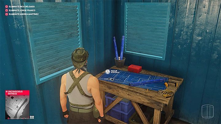 The key to the scooter is on the construction site - Hitman 2: Leaving the Santa Fortuna - Three-Headed Serpent walkthrough - Three-Headed Serpent (Santa Fortuna) - Hitman 2 Guide