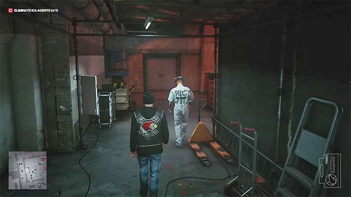 Option 1 of the above is better, as the poisoned DJ will start to move away from the other people and can be easily killed when there is nobody around - Hitman 3: The Assassination of Agent Montgomery (The Leader) - Berlin, walkthrough - Apex Predator - Berlin - Hitman 3 Guide