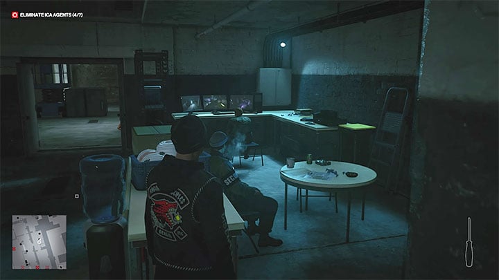 Sabotaging the surveillance is easier here - Hitman 3: Monitoring - how and where to sabotage it? - Apex Predator - Berlin - Hitman 3 Guide