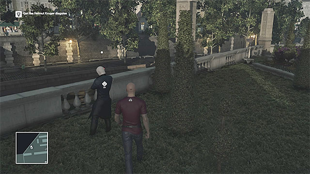 Attack Helmut when he is in the palace gardens. - Disguises and important items | Paris: The Showstopper - Paris: The Showstopper - Hitman Game Guide