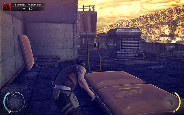 The factorys rooftop is patrolled by a single person regardless of the difficulty level - Factory Compound - Getting inside the factory building | 11: Dexter Industries - 11: Dexter Industries - Hitman: Absolution Game Guide