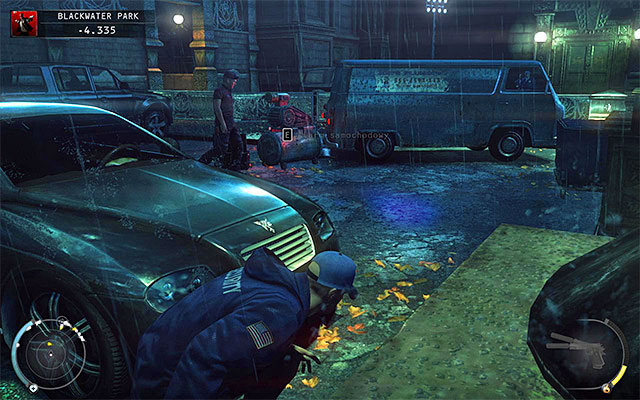 After few moments a plumber will appear on the parking lot and I strongly recommend getting interested in this person, because by obtaining his disguise youll get an access to the entire location (except the security room inside the building) - Blackwater Park - Exploring surroundings of the residential building | 18: Blackwater Park - 18: Blackwater Park - Hitman: Absolution Game Guide