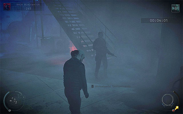 Now you have to decide how you want to bypass the enemy guarding the right stairs, leading to the upper roof - Blackwater Roof - Getting to the main roof | 19: Countdown - 19: Countdown - Hitman: Absolution Game Guide