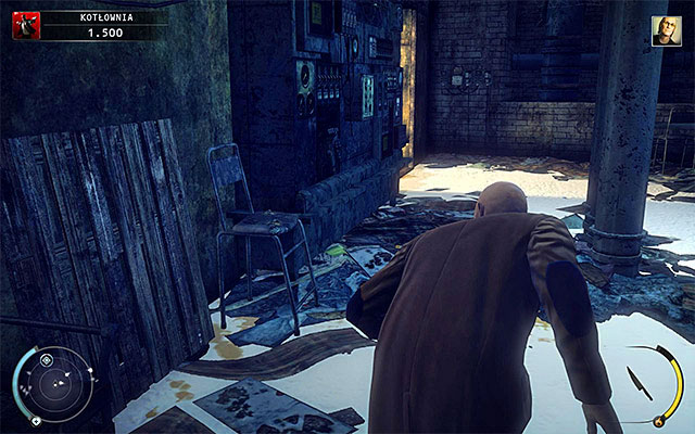 The last step is to wait for the right moment to use an exit from the room occupied by enemies - Central Heating - Finding Wade | 6: Rosewood - 6: Rosewood - Hitman: Absolution Game Guide