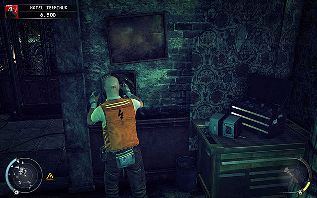 If you do not have janitor disguise or you want to distract enemies in another way, you can also sabotage the fuse box located near the elevator (screen above) - Terminus Hotel - Getting to the seventh floor | 3: Terminus - 3: Terminus - Hitman: Absolution Game Guide
