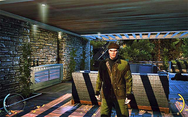 The easy way to obtain mansion exterior guard disguise is to stun or kill one of the enemies at the beginning of Greenhouse stage - 1: Personal Contract | Challenges - Challenges - Hitman: Absolution Game Guide