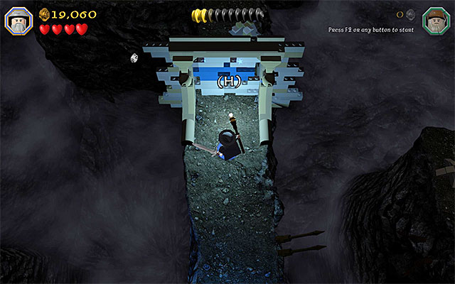 The barricade - Stage 13 (Looking for Proof): Angmars Tomb | Walkthrough - Walkthrough - LEGO The Hobbit Game Guide & Walkthrough