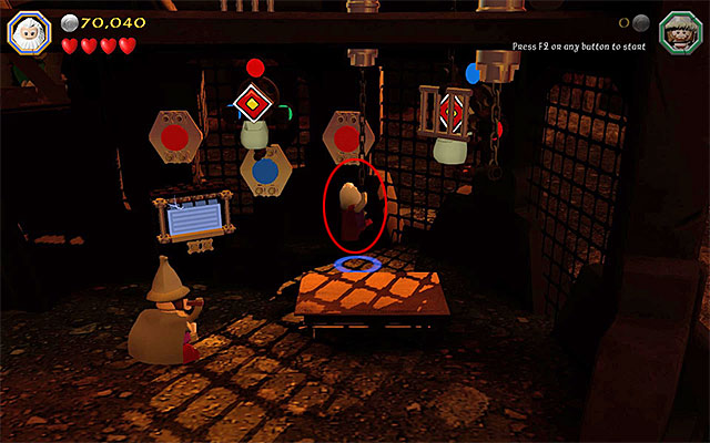 Wait until you cut to another group and start again, by smashing the objects in the area, While there, also hold down the building key/button at the hopping bricks - Stage 16 (Inside Information): Defeat Smaug | Walkthrough - Walkthrough - LEGO The Hobbit Game Guide & Walkthrough