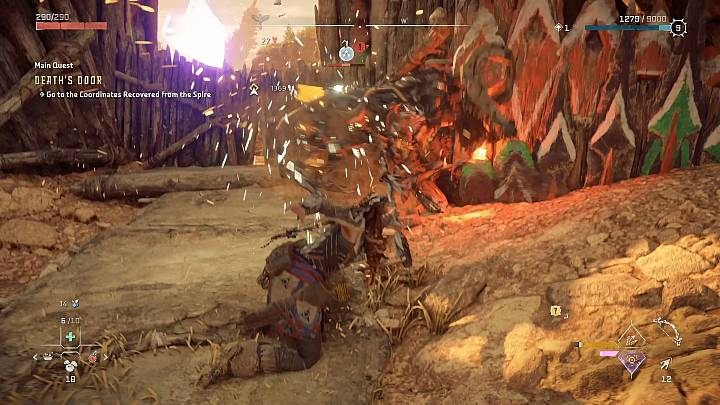 Strong strikes have a longer wind-up (hold R2) but they hit very hard and can detach parts or armor fragments - Horizon Forbidden West: Combat and stealth - Basics - Horizon Forbidden West Guide