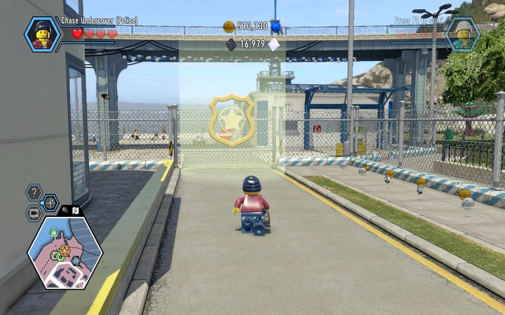Go behind the police station to the vicinity of the garages - Free Moe de Luca | Chapter 6 - Chapter 6 - LEGO City: Undercover Game Guide