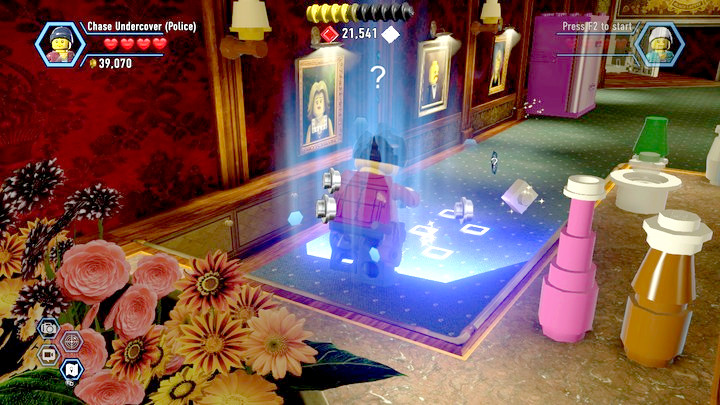 A trail on the left, behind the counter - Ice-cream shop | Chapter 11 | Walkthrough - Chapter 11 - LEGO City: Undercover Game Guide