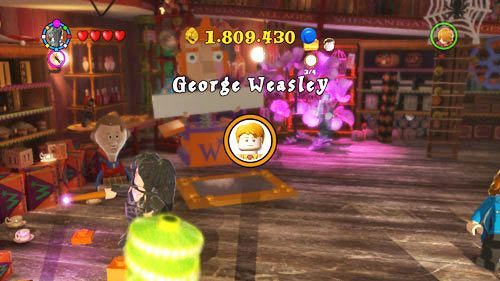 A similar box is on the left - Harry Potter Years 5-7: Tokens - London, part 1 - Tokens - LEGO Harry Potter Years 5-7 Guide