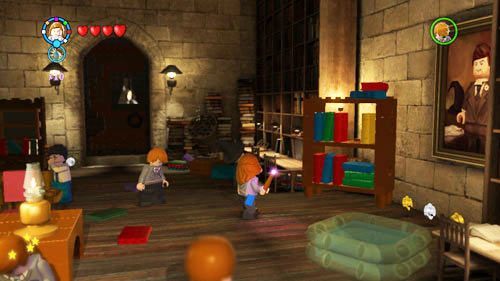 Use the pink platform located on the right - Harry Potter Years 5-7: Students in Peril, part 1 - Other collectibles - LEGO Harry Potter Years 5-7 Guide