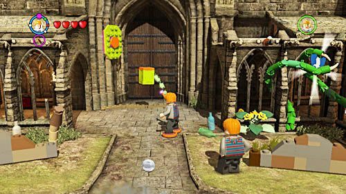 At the top, you have to loot another Weasley chest - Harry Potter Years 5-7: Mischief Managed - Year 5 - LEGO Harry Potter Years 5-7 Guide