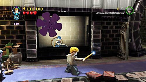 Water the flower pot - a huge flower will grow in it - Harry Potter Years 5-7: Magic is Might - Year 7 - LEGO Harry Potter Years 5-7 Guide