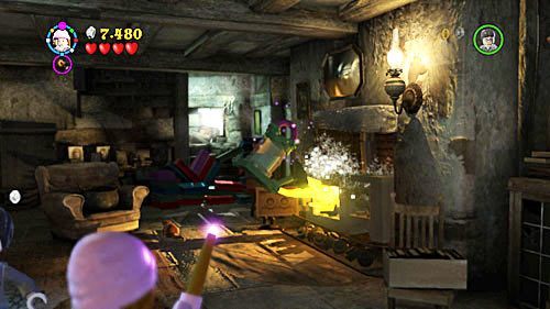 Use a water can, fill it with water and extinguish the fire of the small stove - Harry Potter Years 5-7: In Grave Danger - Year 7 - LEGO Harry Potter Years 5-7 Guide