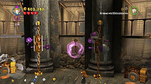 Approach the first chain, extinguish the flames and find a pink platform - Harry Potter Years 5-7: The Thiefs Downfall - Year 7 - LEGO Harry Potter Years 5-7 Guide
