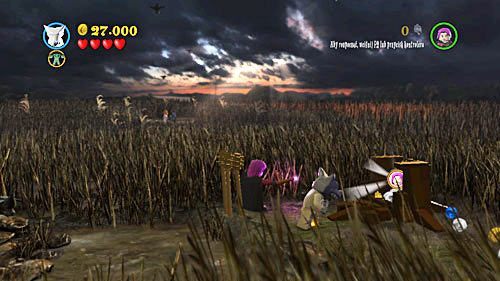 When we get to the boat blocking our path, go to the right and find a digging hole - Harry Potter Years 5-7: A Not So Merry Christmas - secrets, collectibles - Year 6 - LEGO Harry Potter Years 5-7 Guide