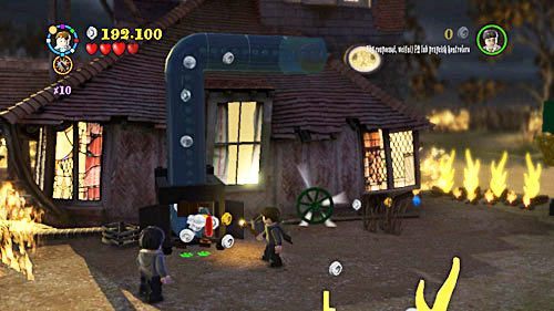 Repair the pipeline and use the animal to push the ball out - Harry Potter Years 5-7: A Not So Merry Christmas - secrets, collectibles - Year 6 - LEGO Harry Potter Years 5-7 Guide