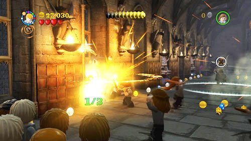 In the great hall, where we fight the Death Eaters, we can find three silver statues - Harry Potter Years 5-7: Back to School - secrets, collectibles - Year 7 - LEGO Harry Potter Years 5-7 Guide