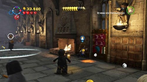 In the great hall, you can see a shelf with books - Harry Potter Years 5-7: Back to School - secrets, collectibles - Year 7 - LEGO Harry Potter Years 5-7 Guide