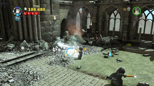 Put out all the small flames to receive Kingsley Shacklebolt token - Harry Potter Years 5-7: The Flaw in the Plan - secrets, collectibles - Year 7 - LEGO Harry Potter Years 5-7 Guide