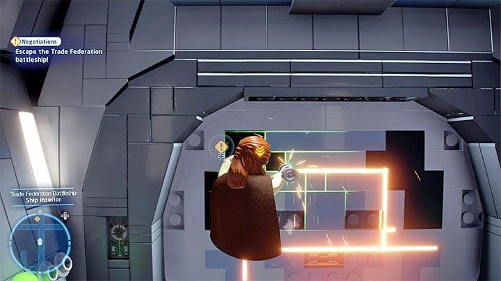 While escaping you can choose any corridors you'ld like, but regardless of the route taken you'll have to cut a wall open with your lightsaber - LEGO Skywalker Saga: A Bigger Fish - walkthrough - LEGO Skywalker Saga: Episode 1 - The Phantom Menace - LEGO Skywalker Saga Guide