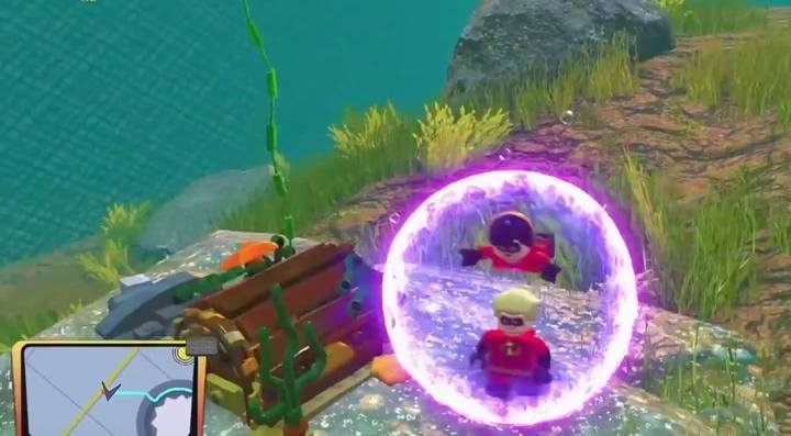 A brick is hidden in a box under water. - Financial District | LEGO The Incredibles - Maps of challenges and golden bricks - LEGO The Incredibles Game Guide