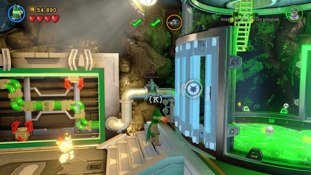 As Batman wear the Sensor Suit and approach the tank on the right, and as soon as the door turns into glass put on the Sonar Suit and shatter it - Space Suits You, Sir! - Walkthrough - LEGO Batman 3: Beyond Gotham - Game Guide and Walkthrough