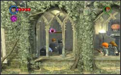 Use (WL) to give the apple from the high shelf to the student - LEGO Harry Potter Years 1-4: Hogwarts Bonuses - Walkthrough - Secrets and Collectibles - LEGO Harry Potter Years 1-4 Guide & Walkthrough